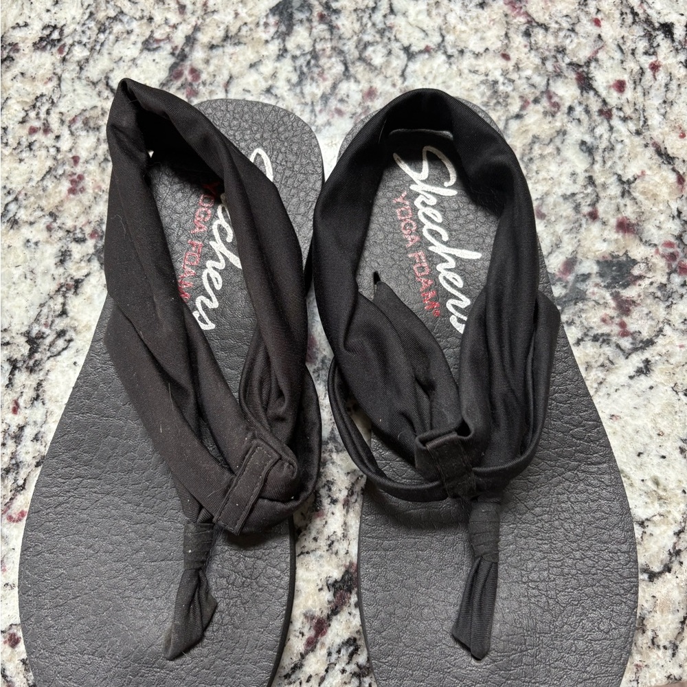 Skechers Black Thong Sandals